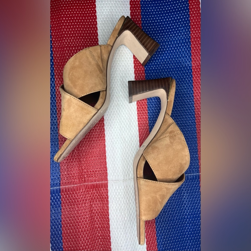 NWOT Vince Camuto Slip On Suede Criss Cross Stap Tan Women's Block Heels Mules 8 - Picture 15 of 16